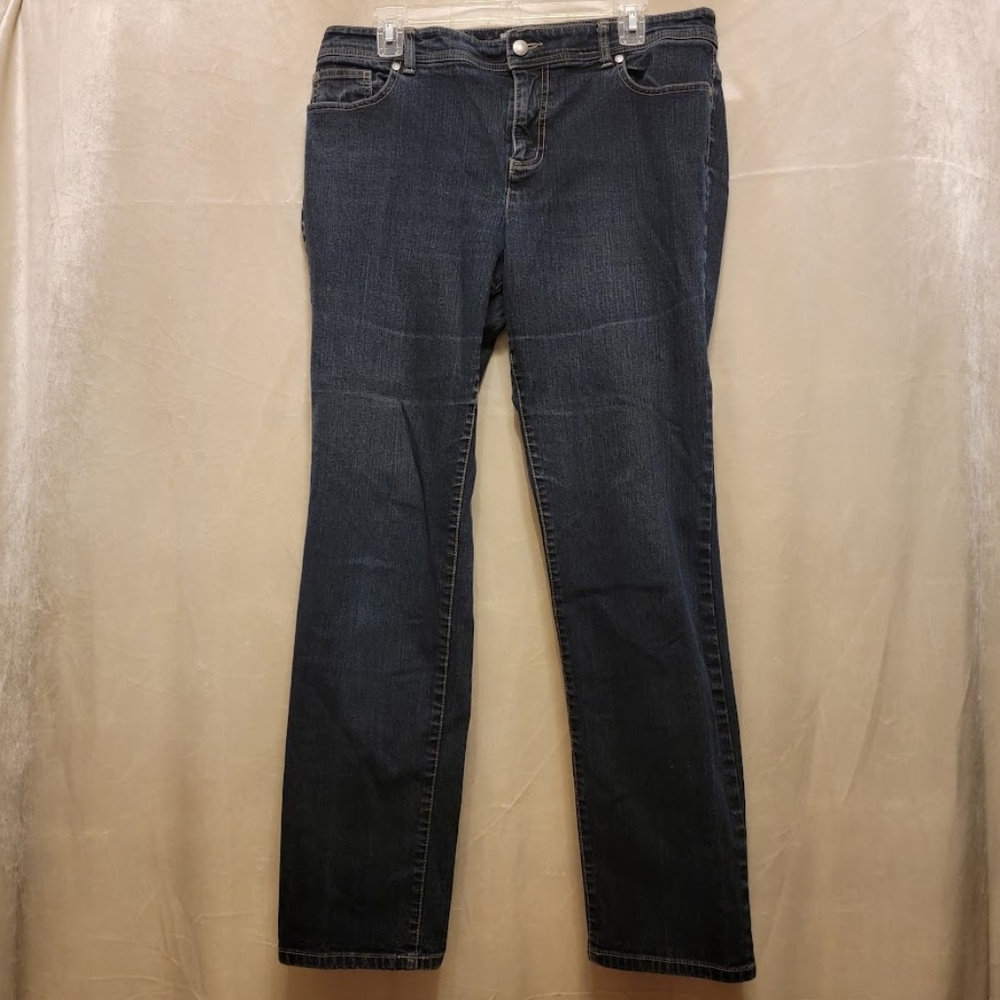 Chico's 5-pocket Boot-Leg Jeans with Tan Stitch Back Pocket Detail - Sz 2R(12)